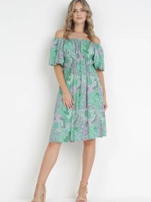 Zdjęcie produktu Zielona Wiskozowa Sukienka Midi z Hiszpańskim Dekoltem i Gumką w Talii Wilmanu