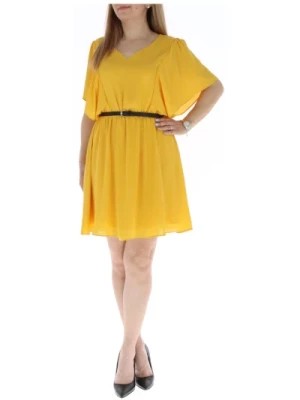 Zdjęcie produktu Żółta sukienka z dekoltem w serek Kocca